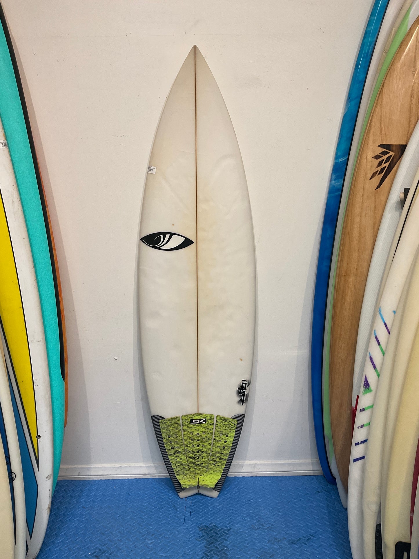 Used SharpEye Shortboard 5'9